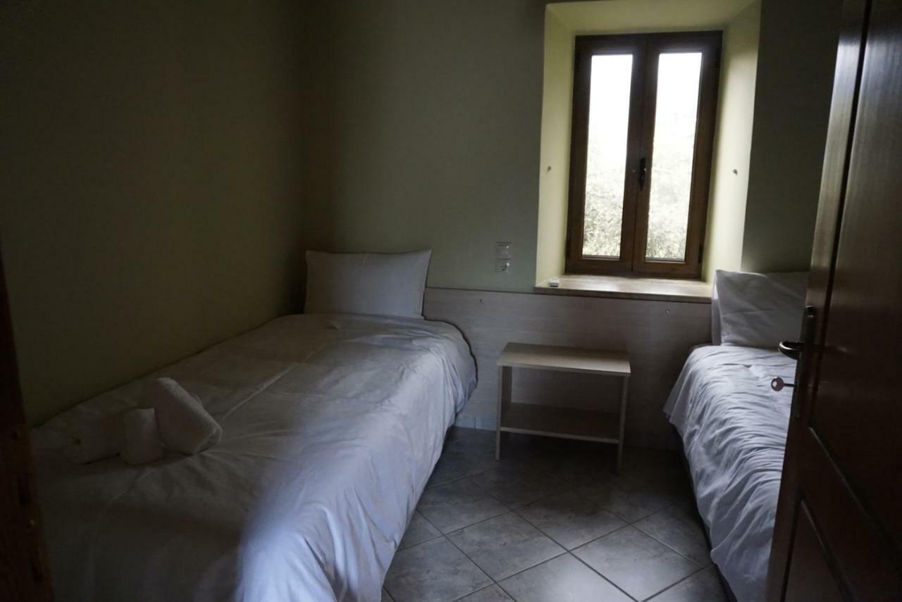 Villa Haus Kleopatra à Leonídion Extérieur photo