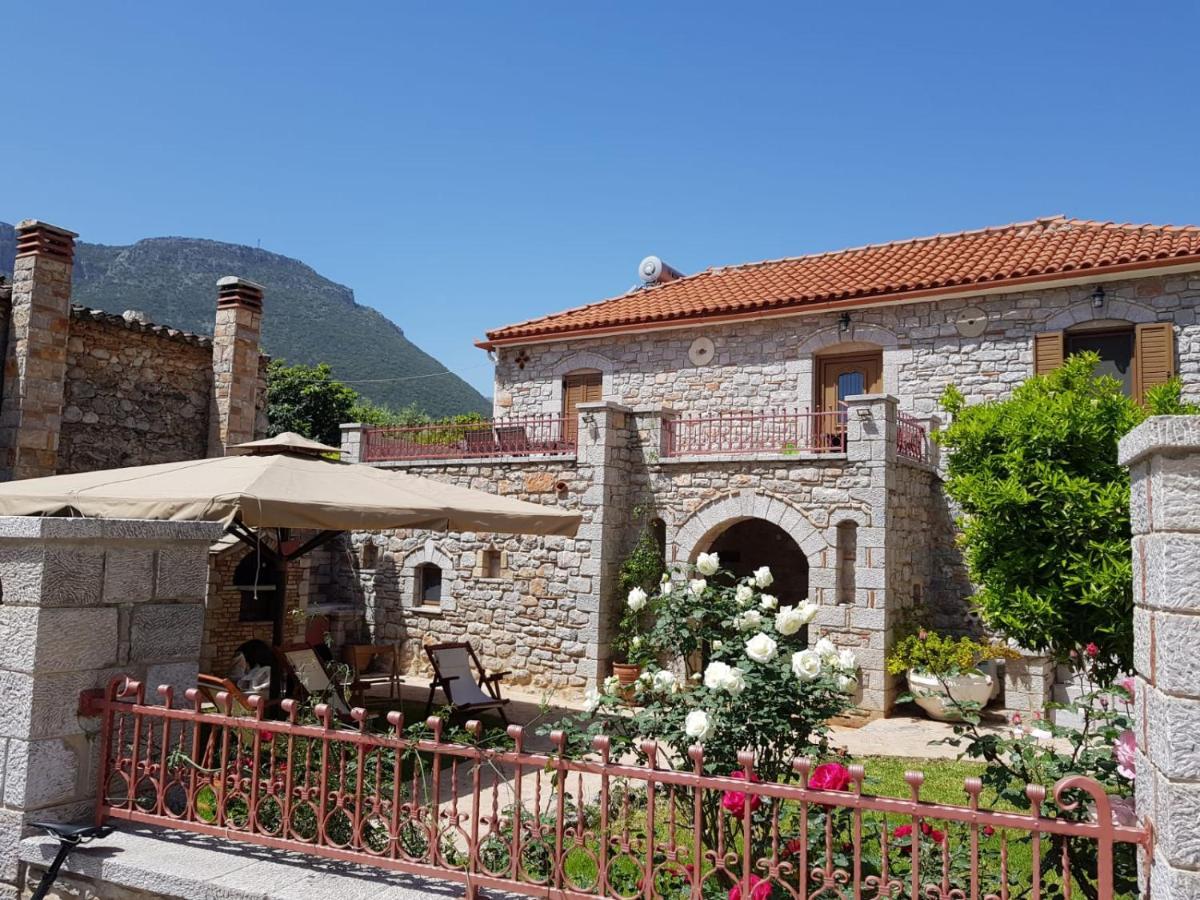 Villa Haus Kleopatra à Leonídion Extérieur photo
