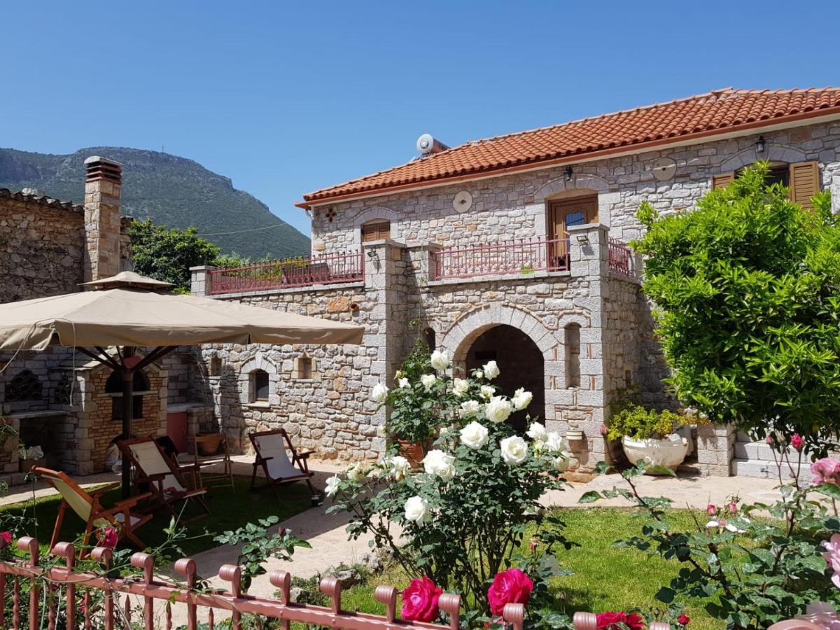 Villa Haus Kleopatra à Leonídion Extérieur photo